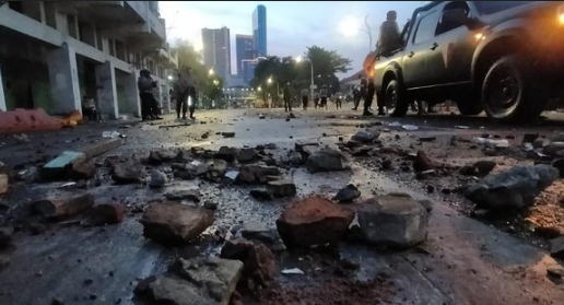 Dampak demo buruh terhadap kebijakan pemerintah dan aktivitas masyarakat di Jakarta.