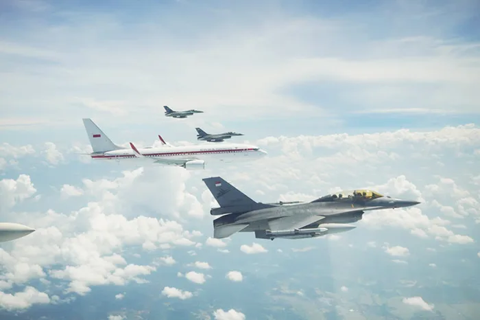 6 Jet Tempur TNI AU Kawal Penerbangan Presiden Prabowo di HUT TNI AU 2026